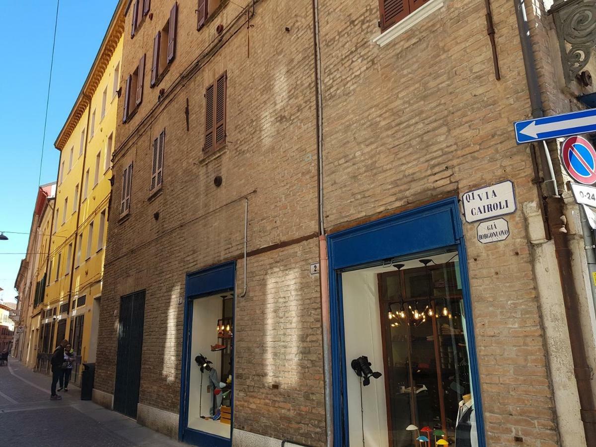 A Due Passi Dal Castello Daire Ferrara Dış mekan fotoğraf